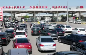 Kapıkule Sınır Kapısı'nda düzenlenen kaçakçılık operasyonunda gözaltına alınan 4'ü gümrük