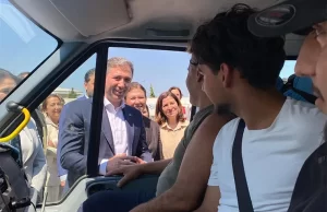 – "Yurt dışında yaşayan vatandaşlarımızın sorunlarını kendimize dert ediniyoruz ve