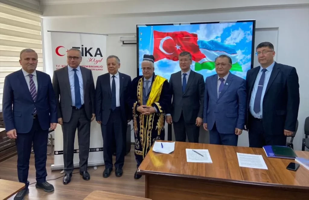 TİKA'dan Özbekistan'da Türk Dili Laboratuvarı'na ekipman desteği