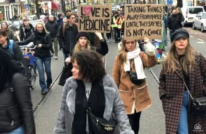 Amsterdam'da yeni tip virüs kısıtlamaları karşıtı gösteri iptal edilmesine rağmen