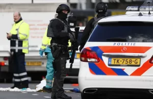 Hollanda'nın kuzeyinde bulunan Bovenkardspel şehrindeki yeni tip virüs test merkezinin