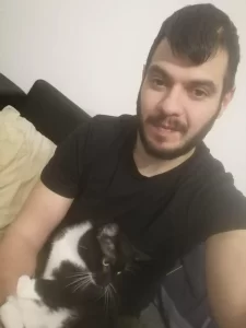 Almanya'nın Bilefeld kentinde yaşayan ve cesedi Hannover’deki Jacobi Mezarlığı’nda geçtiğimiz