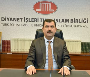 KÖLN   Yaradılışı itibariyle muhterem ve mükerrem yaratılan insanın izzet