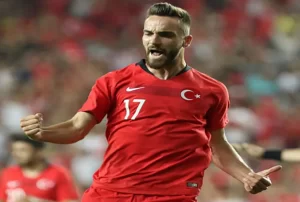 Bundesliga takımlarından Fortuna Düsseldorf’ta forma giyen milli futbolcumuz Kenan Karaman,