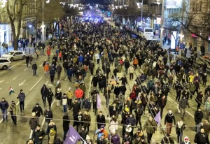 BUDAPEŞTE Muhalefetin "köle yasası" olarak adlandırdığı "fazla mesai" kanununu protesto