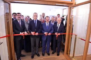 Diyanet İşleri Türk İslam Birliği Köln Genel Merkezi'nde tezhip ve