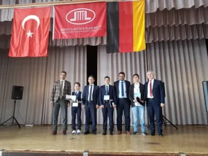 Diyanet İşleri Türk İslam Birliği (DİTİB)‘ne bağlı derneklerde eğitim görmekte