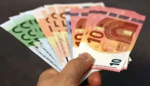 Federal Hükümet,çalışanlarına 3000 Euro'ya kadar vergisiz ek prim verilmesi kararı