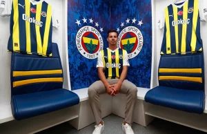 Sarı-lacivertli futbolcu Mert Müldür: "Çok gururlandım ve onurlandım. Taraftarlarımızla kavuşmayı