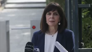 Yunanistan Cumhurbaşkanı Katerina Sakelaropulu, muhalefet partisi PASOK'un lideri ve Avrupa