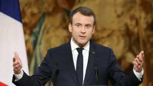 Fransa Cumhurbaşkanı Emmanuel Macron, "Sömürge dönemi sonrası kızgınlıkla ilgili, bazen