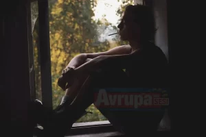     Ülkede her yıl alkol ve sigara bağımlılığı nedeniyle