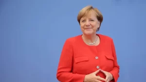 Almanya Başbakanı Angela Merkel yeni yıl konuşmasında "yeni bir düşünce