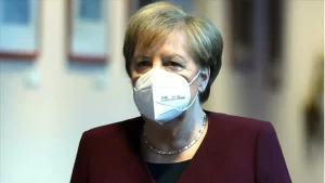 Almanya'da salgınla mücadelede yeni tedbirler getirildi. Almanya Başbakanı Angela Merkel,