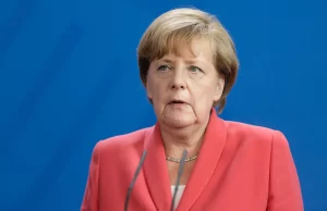Almanya Başbakanı Angela Merkel, ülkede yeni tip koronavirüs (Kovid-19) kısıtlamalarının