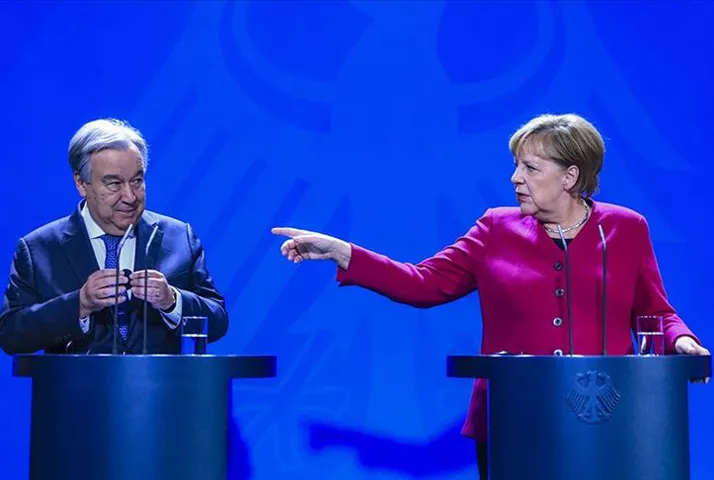 Merkel: Suriye'de yeni bir anayasa üzerinde çalışmaya ihtiyacımız var