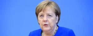 Almanya Başbakanı Angela Merkel, Sağlık Bakanı Jens Spahn ve Robert