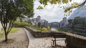 Bosna Hersek'in Mostar şehrinde şehrin statüsü ile ilgili siyasi anlaşmazlıklar
