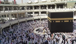 Suudi Arabistan devlet televizyonunun haberine göre, ülkede yaşayanların, Mescid-i Haram'da