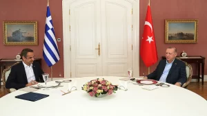 Cumhurbaşkanı Erdoğan'ın Yunanistan Başbakanı Miçotakis ile bir araya geldi. Görüşmede,