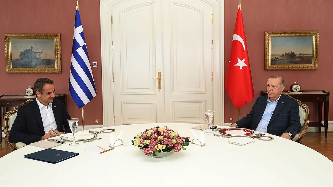Cumhurbaşkanı Erdoğan'ın Yunanistan Başbakanı Miçotakis ile bir araya geldi. Görüşmede,