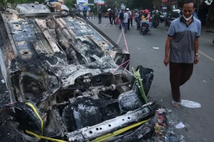 Yaklaşık 180 yaralı arasında durumu ağır olanların bulunduğunu anlatan Afinta,