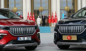 Cumhurbaşkanı Recep Tayyip Erdoğan, Cumhurbaşkanlığı Külliyesi’nde İlk Togg T10X Teslimatı