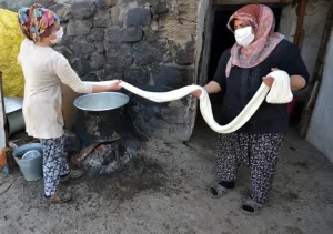 Kars, Ardahan, Ağrı ve Iğdır yöresinde, yüzyıllardır kahvaltı sofralarını süsleyen