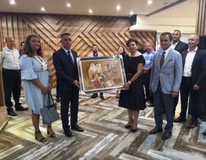 Türkiye’nin Sofya Büyükelçisi Aylin Sekizkök, beraberinde Filbe Başkonsolosu Hüseyin Ergani