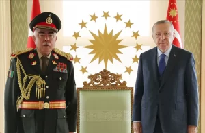 Erdoğan, Afganistan'ın eski Cumhurbaşkanı Yardımcısı Mareşal Raşid Dostum'u kabul etti


