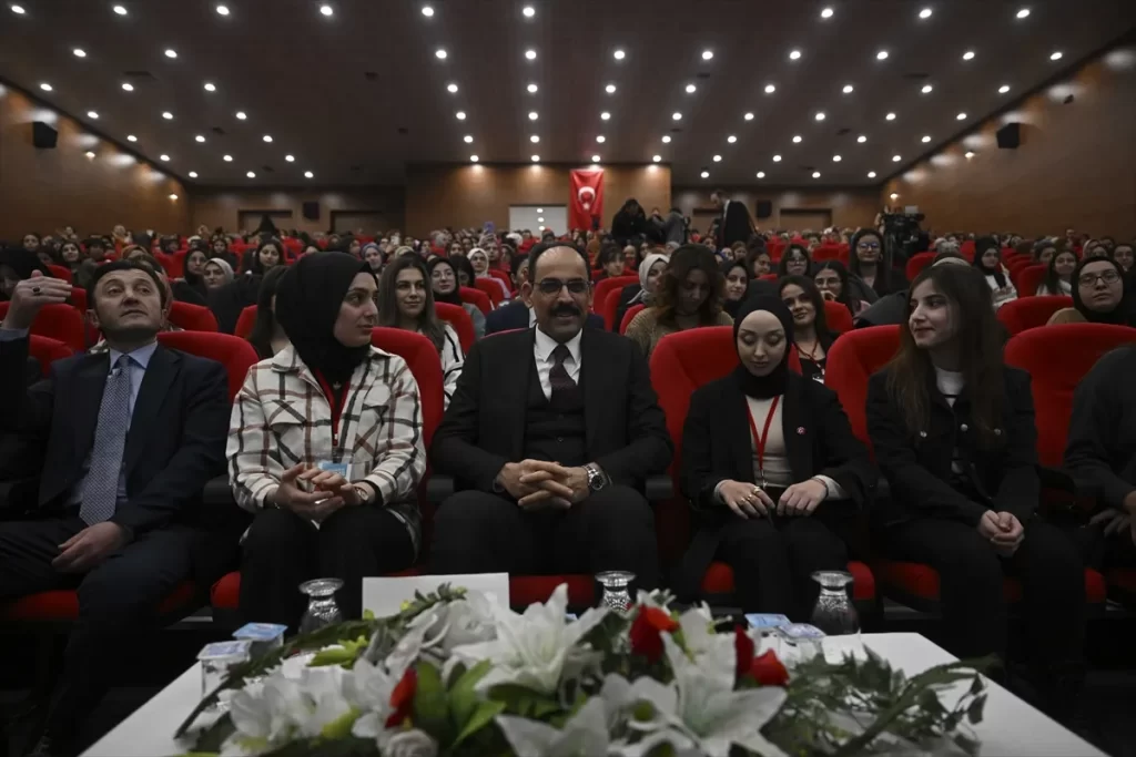 Cumhurbaşkanlığı Sözcüsü Kalın: Dünyaya söyleyecek bir sözümüzün olduğunu biliyoruz