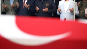 Siyasi parti liderleri, terör örgütü PKK'nın, alıkoyduğu 13 Türk vatandaşını