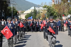 Bursa'nın düşman işgalinden kurtuluşunun 100'üncü yıl dönümü törenlerle kutlandı.