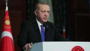 Cumhurbaşkanı Erdoğan, "Gençlerimizi sonu gözyaşı ve pişmanlık olan mecralara sürüklemeye