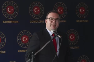 Batı Trakya'da, Türkiye'nin Gümülcine Başkonsolosluğunda 12 Mart İstiklal Marşı'nın kabul