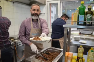 Uluslararası Demokratlar Birliği (UID) Hagen teşkilatı, şehirde yaşayan evsizlere ve