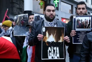 İsrail ordusunun abluka altındaki Gazze Şeridi'ne düzenlediği saldırılar, Belçika'nın başkenti