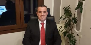 Batı Trakya Fenerbahçeliler Derneği kurucularından, İskeçe Türk Birliği eski yöneticisi