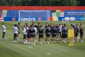  2024 Avrupa Futbol Şampiyonası (EURO 2024) F Grubu ikinci maçında