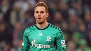 Schalke 04'ün yıldız kalecisi Ralf Fahrmann, Werder Bremen ile oynanan
