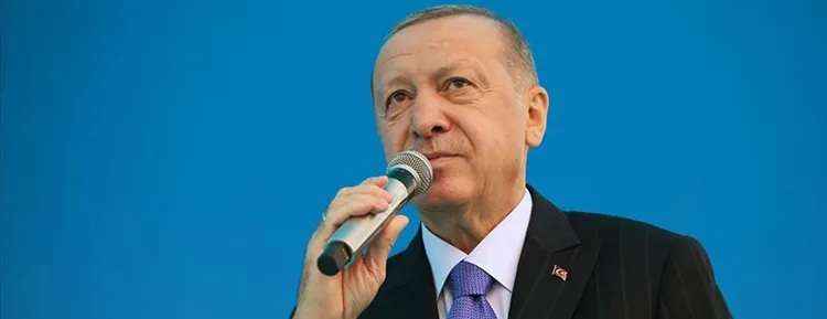 Cumhurbaşkanı Erdoğan: İzmir'de evleri yıkılan vatandaşlarımıza yenilerini yapıp teslim edeceğiz