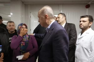Cumhurbaşkanı Recep Tayyip Erdoğan, 6 Şubat'taki depremlerden etkilenen Hatay'ın Kırıkhan,