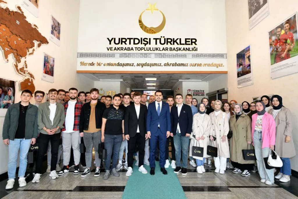 BTTDD Bursa Şubesi Gençlik Kolları'ndan YTB'ye ziyaret