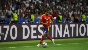 Barcelona'nın İspanyol genç futbolcusu Lamine Yamal'ın babası Mounir Nasraoui, bıçaklı