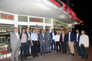 Duisburg ve çevresinin tanınmış işadamı ve cemiyetlere yaptığı katkılarla tanınan