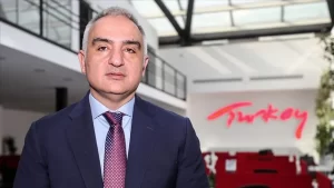 Kültür ve Turizm Bakanı Ersoy, "Özel tiyatroların başvurularını aldıktan sonra