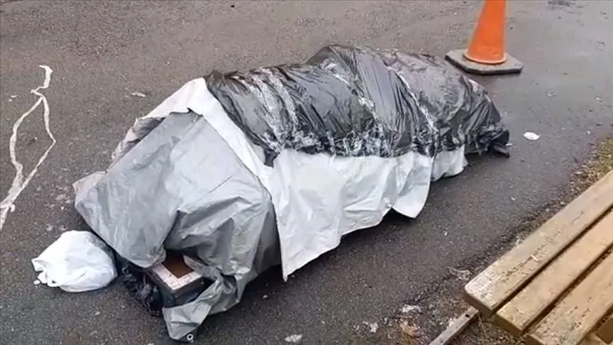 İsveç'in Vanersborg kentinde sığınma evinden kovulan ve mülteci aylığı kesilen