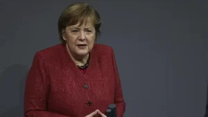 Almanya Başbakanı Angela Merkel, Federal Mecliste yaptığı bütçe görüşmeleri kapsamındaki