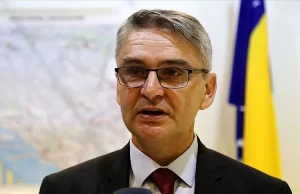 Bosna Hersek Federasyonu Gaziler Bakanı Bukvarevic'in Kovid-19'a yenik düşerek hayatını