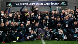 Son Süper Lig şampiyonu Medipol Başakşehir'i 2-1 yenen son Ziraat